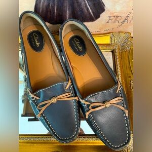 New Clarks Comfortable Artisan Loafers